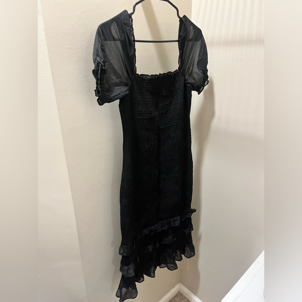 Abercrombie Black Smocked Midi Dress - Picture 2 of 5